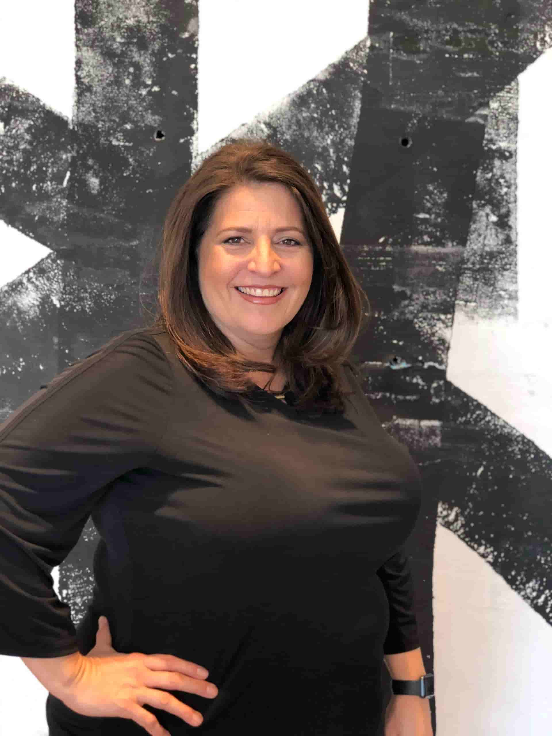 Stephanie Villalobos best divorce lawyers in phoenix