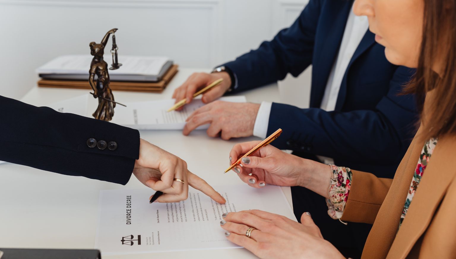 Tips to Make Divorce Easier On A Budget